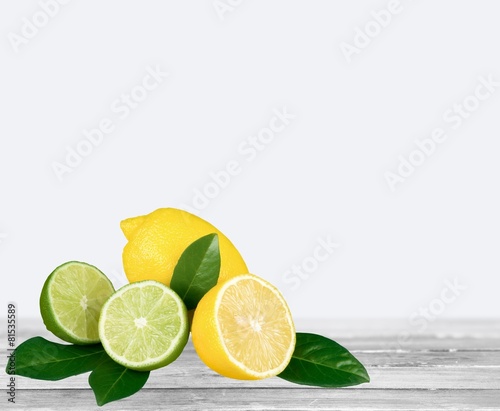 Lemon. Lemon Lime + Leafs