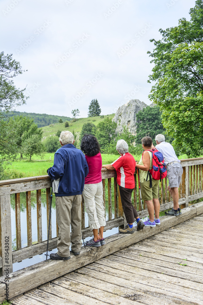 Fototapeta premium Pause für die Wandergruppe