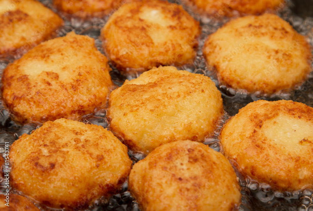 fried cheesecakes