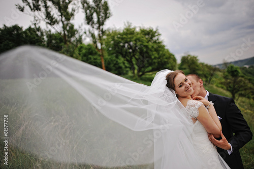 Wedding couple  with big bridal veil © AS Photo Family