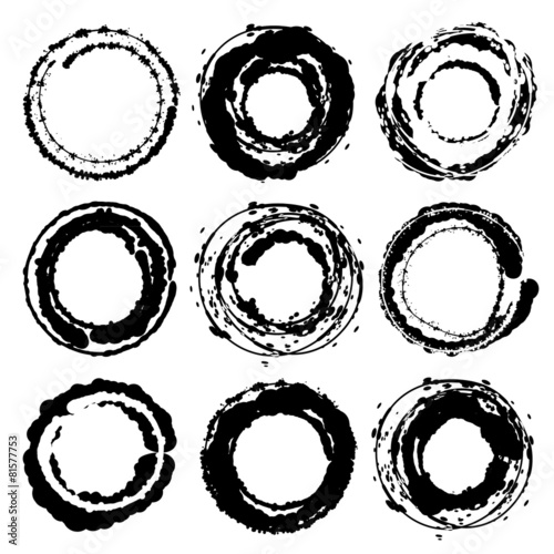 Round strokes. Set of abstract grunge stains