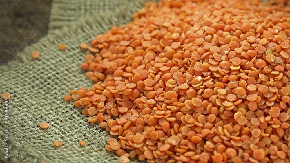 Heap of Red Lentils (seamless loopable 4K UHD footage)