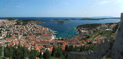 Fototapeta Naklejka Na Ścianę i Meble -  View of the city of Hvar and harbor from a fortification.