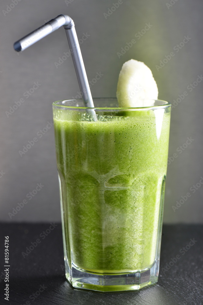 Healthy green smoothie Healthy green smoothie