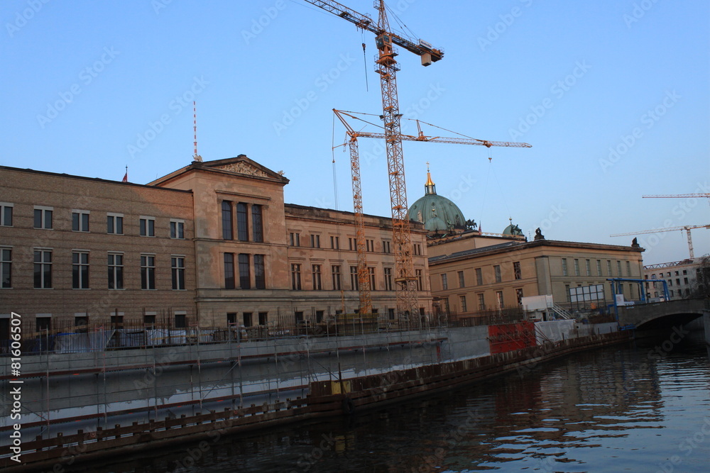 Berliner Museumsinsel mit Baustellen (April 2015)