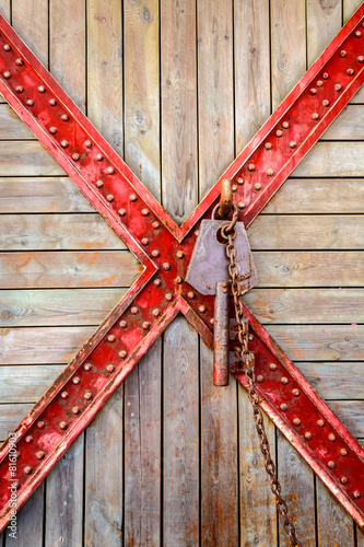 Fototapeta Naklejka Na Ścianę i Meble -  Old wooden and cross metal with rusty key