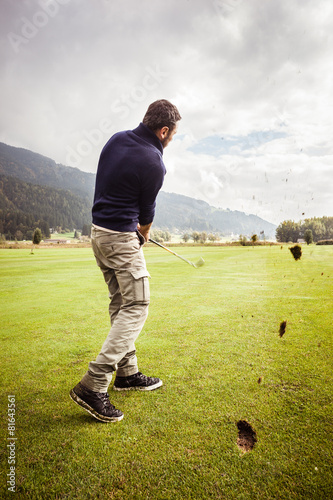 Картината върху платно Golf player divot