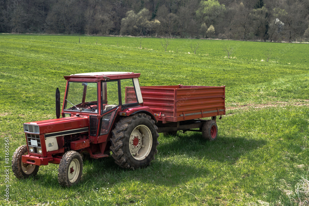 Naklejka premium Traktor