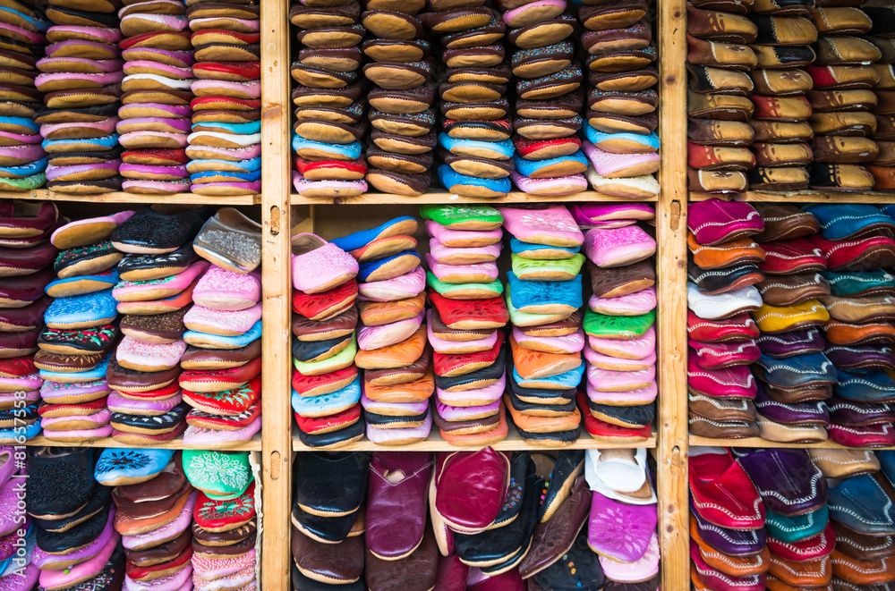 Medina souk Fez, artisan shop of moroccan leather sleepers