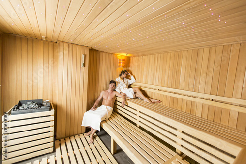 Young couple relaxing in th...