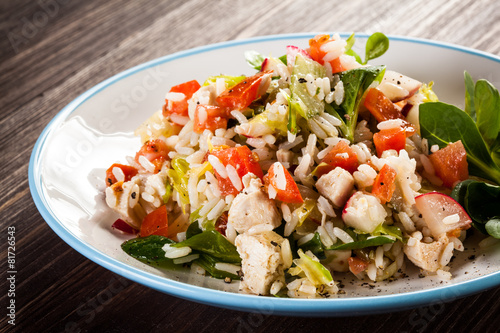 Roasted white meat, rice and vegetables