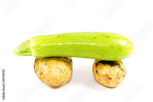 Frische Grüne Zucchini mit Kartoffeln