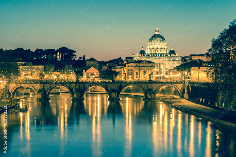 Fototapeta premium The Papal Basilica of Saint Peter in the Vatican with vintage fi