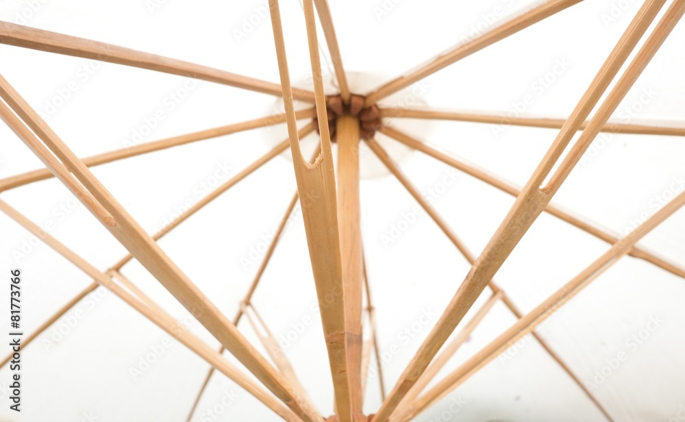 Obraz premium Under of White Umbrella with Wood Splines