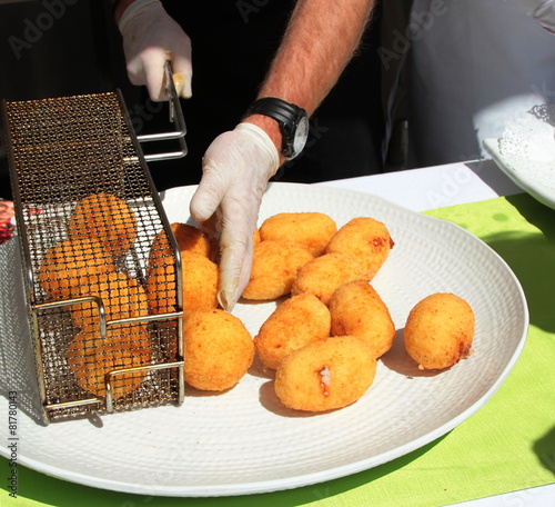 Arancine calde photo