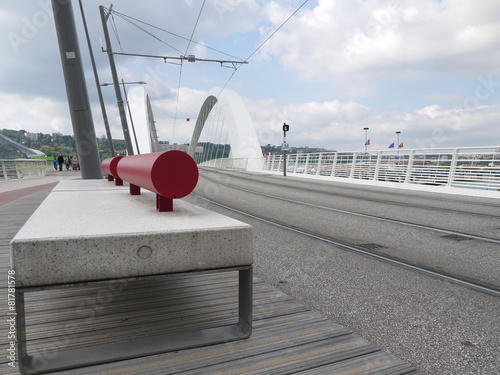 siège sur un pont