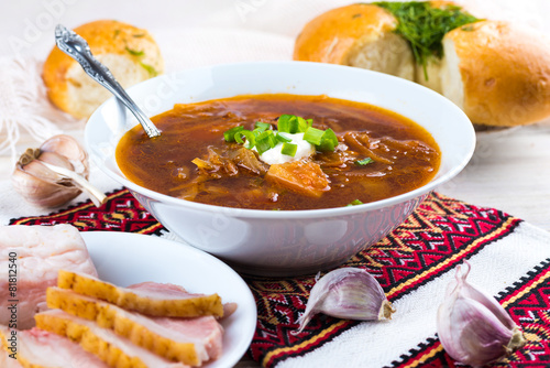 Ukrainian borsch with donuts, onion and garlic