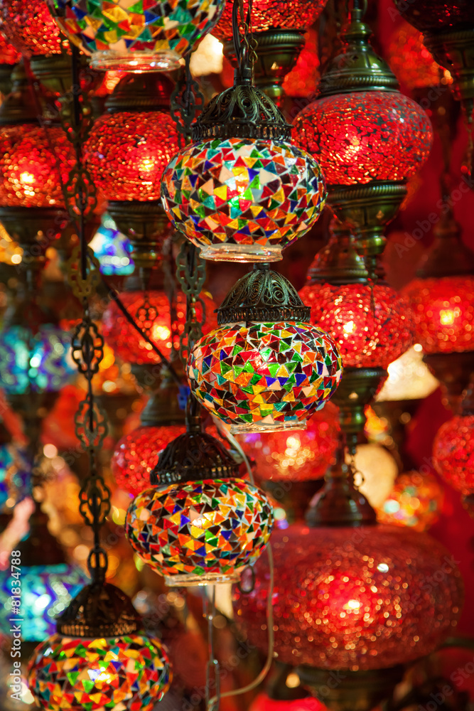 orientalische Lampen im Großen Basar in Istanbul