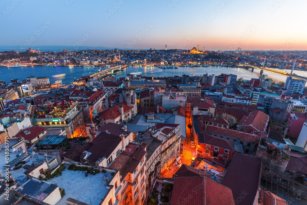 Luftansicht von Istanbul zur Nacht