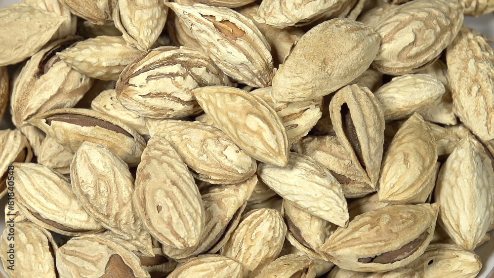 Elite Varieties of Almonds Elite Varieties of Almonds