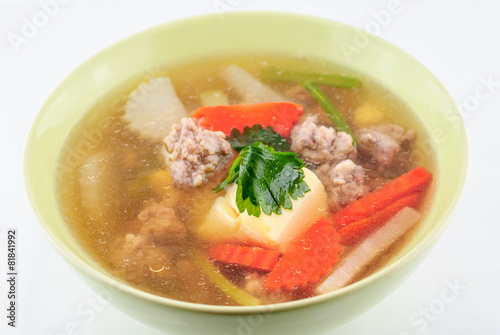 clear soup with bean curd and minced pork