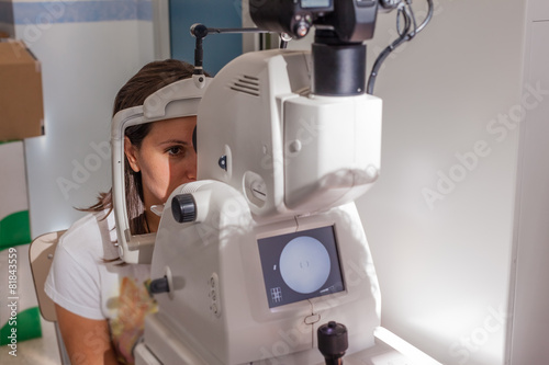 Retinal camera