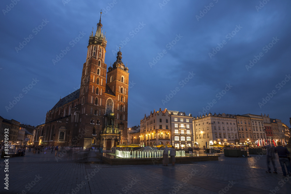 Fototapeta premium Church of St. Mary in Krakow Main Market Square