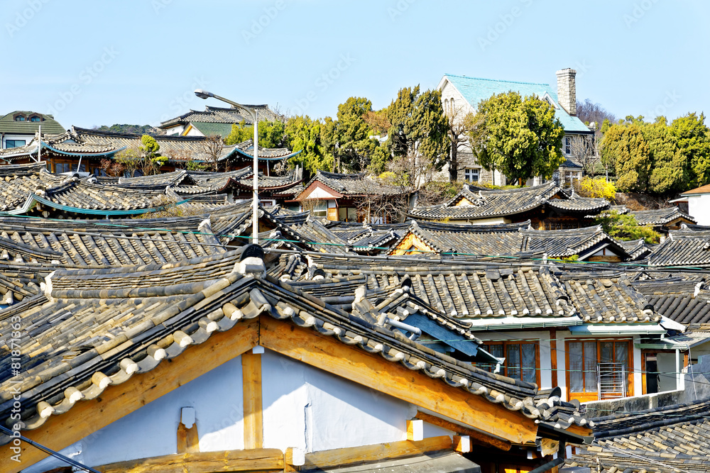 Fototapeta premium Wioska Bukchon Hanok to jedno ze znanych miejsc dla Koreańczyków