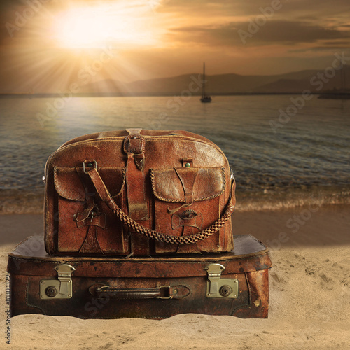 Obraz na płótnie baggage on a beach. Concept for travel agents w salonie
