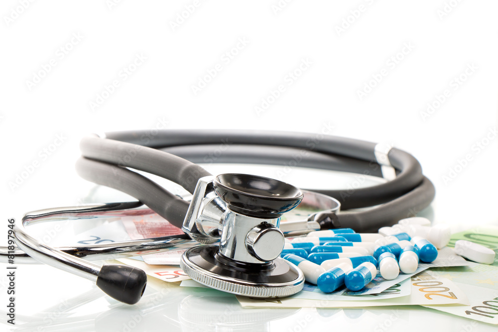 Gesundheitskosten, Stethoskop und Euro Geldscheine Gesundheitskosten, Stethoskop und Euro Geldscheine