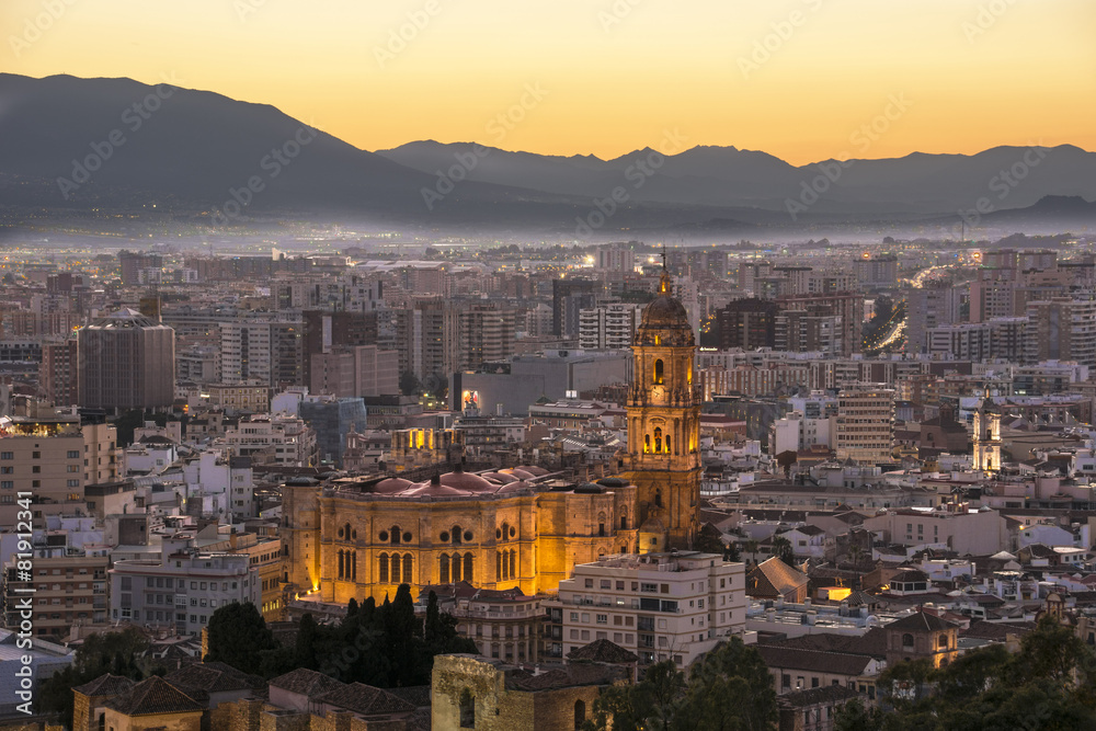 Naklejka premium Malaga after sunset