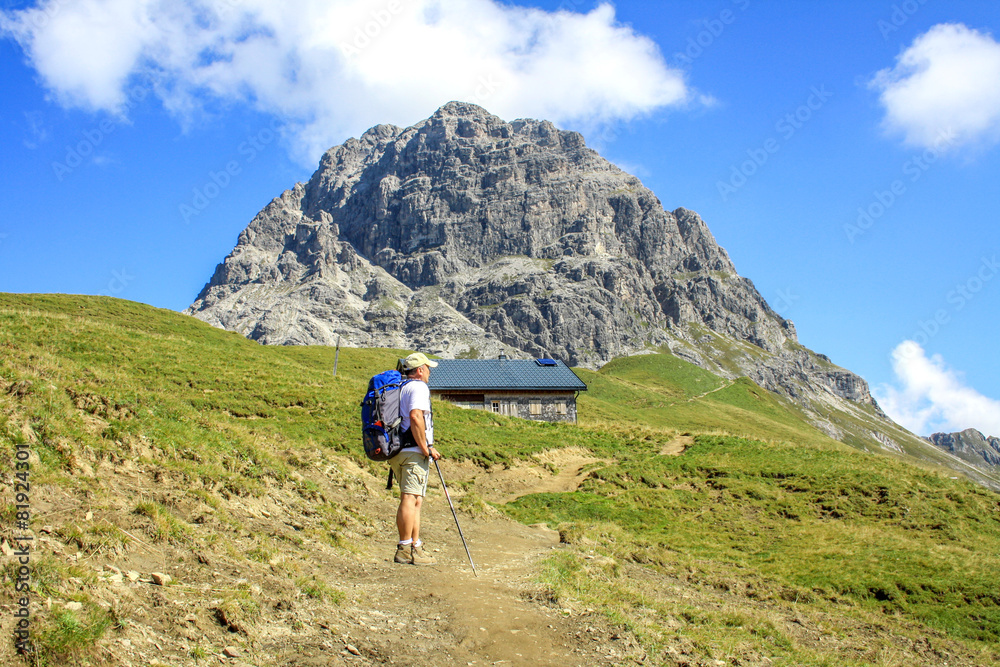 Wanderer vor dem Widderstein, Allgäuer Alpen