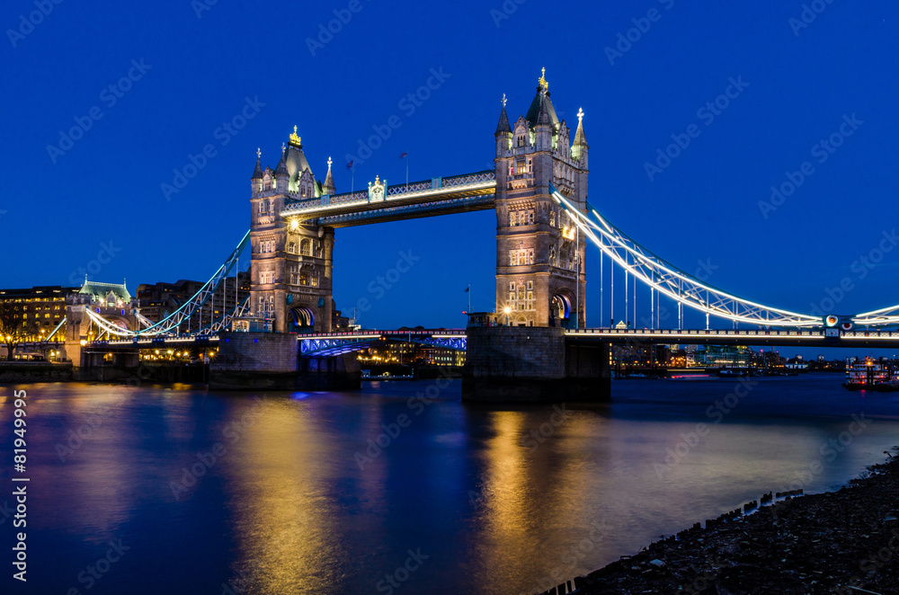 Obraz premium Tower Bridge in London, England
