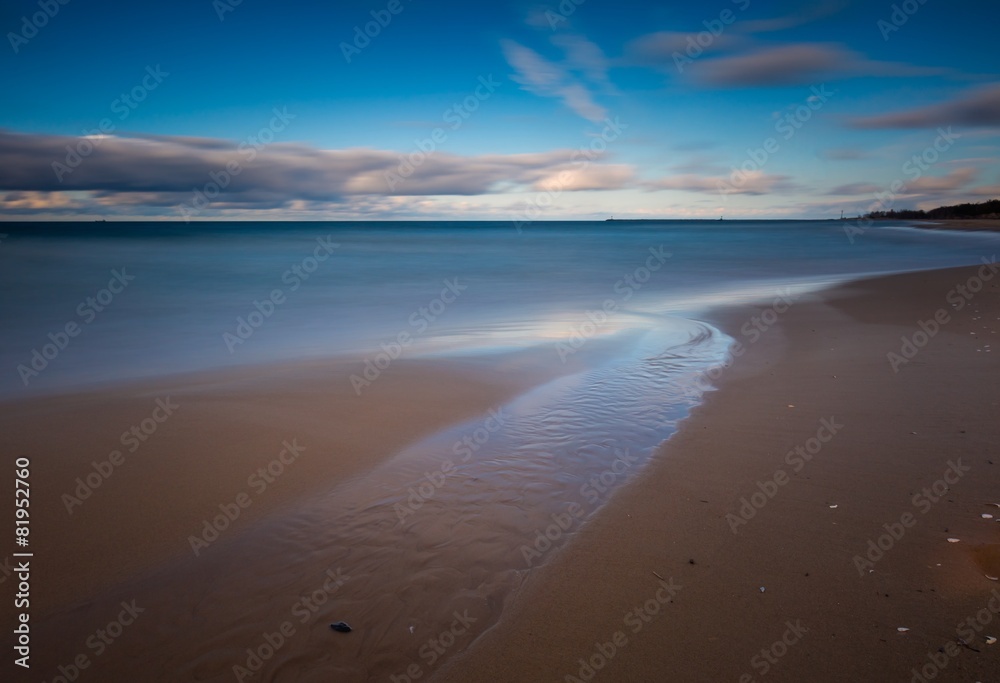 Obraz premium Beautiful sandy sea shore