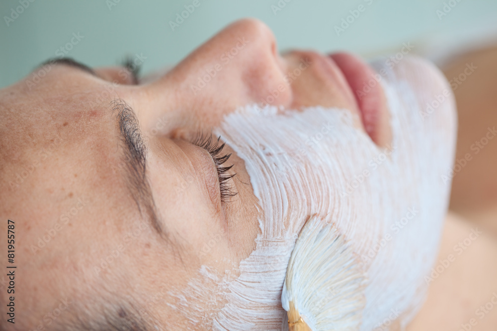 Aplicación de mascarilla facial Aplicación de mascarilla facial