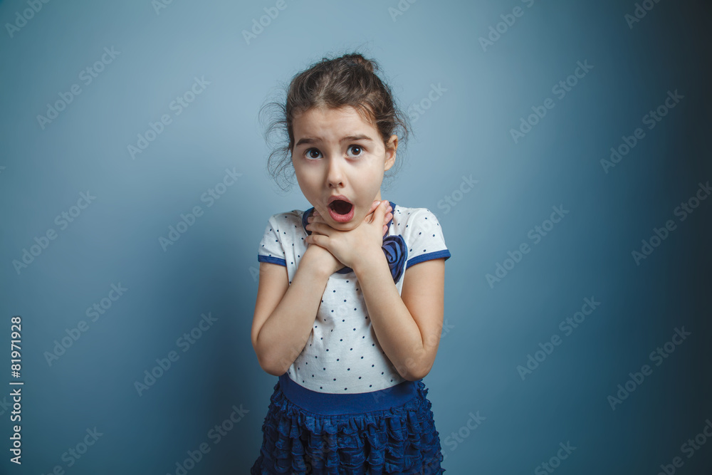 a girl of seven European appearance brunette opened her mouth ke a girl of seven European appearance brunette opened her mouth ke