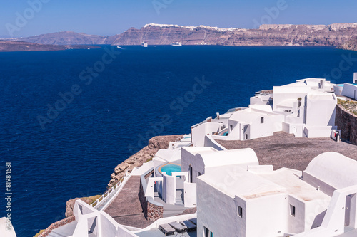Fototapeta Naklejka Na Ścianę i Meble -  Typical greek buildings on Santorini