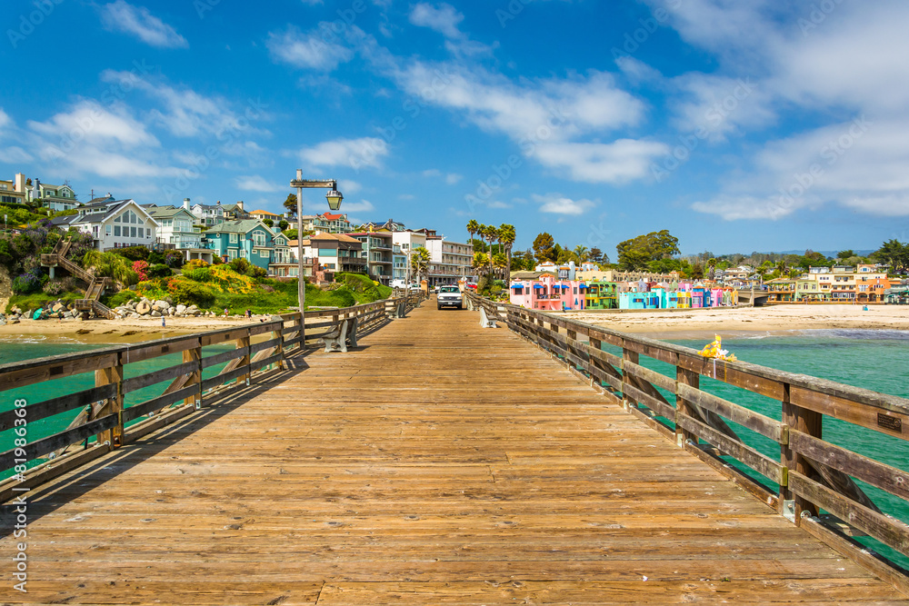 The pier and view of the beach in Capitola, California. - obrazy, fototapety, plakaty 