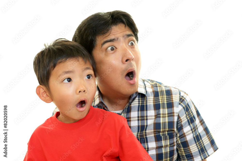 驚く親子 驚く親子