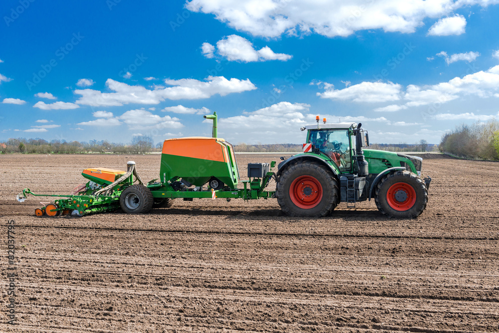 Fototapeta premium XXX - Landmaschinen im Einsatz - 9681