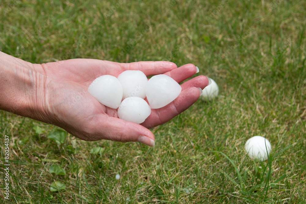 Fototapeta premium Large Hail In Hand