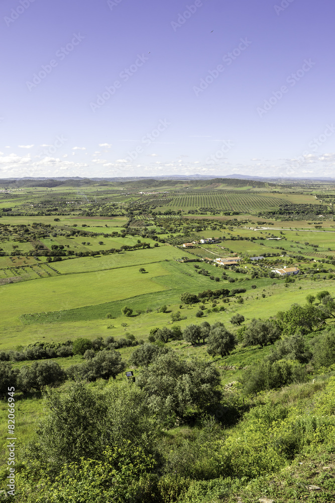 View from town of Monsaraz, on the right margin of the Guadiana View from town of Monsaraz, on the right margin of the Guadiana