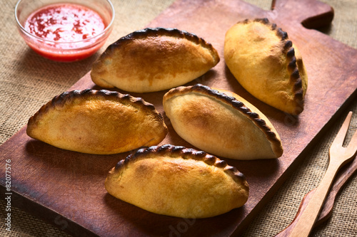 Obraz na plátně Traditional Bolivian savory meat pastries called Saltena
