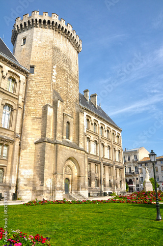 Ayuntamiento de Angulema, Angoulême, Francia photo