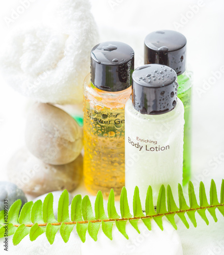 Bathroom cosmetics set