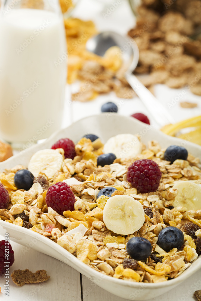 Light, delicious breakfast with cereal and fruit. Light, delicious breakfast with cereal and fruit.