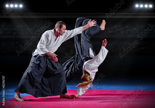 Two aikido fighters
