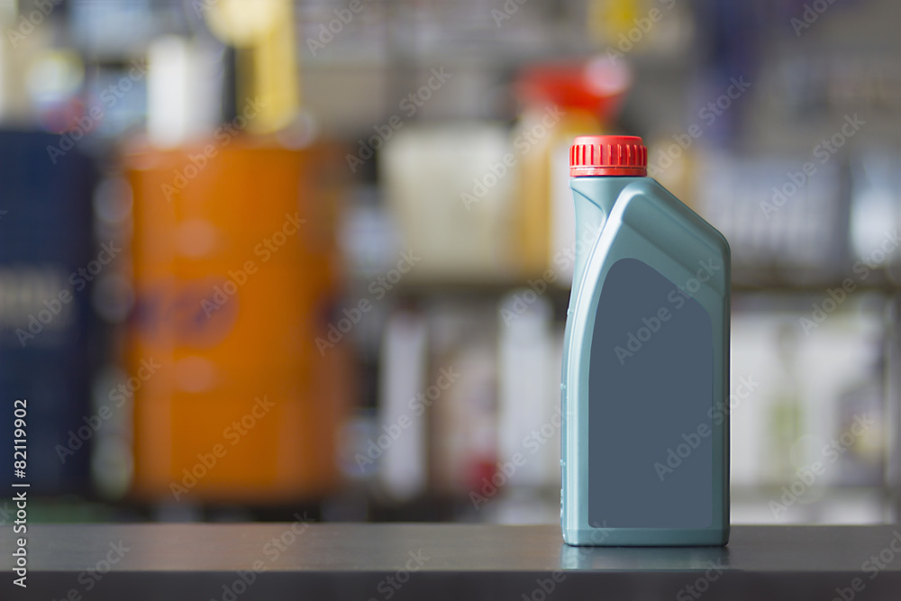 Engine oil canister with blank label Engine oil canister with blank label