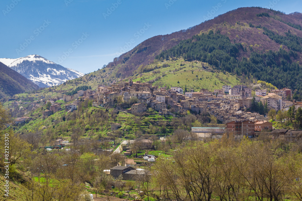 Villaggio di montagna in Abruzzo