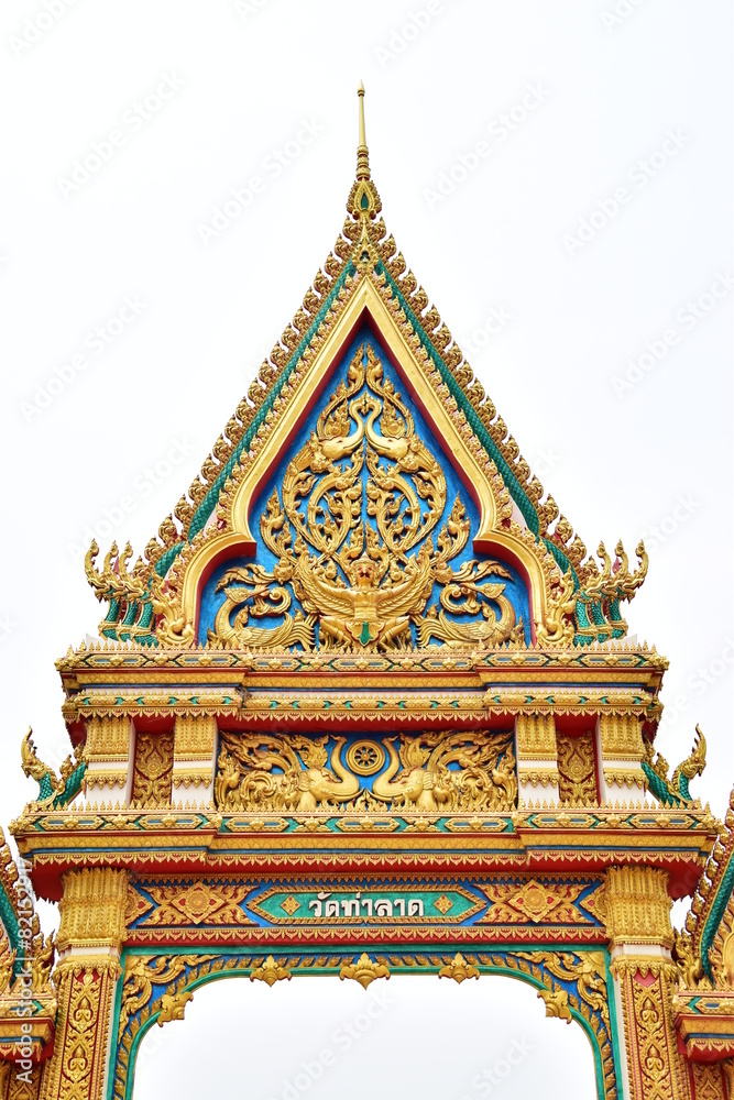 Fototapeta premium Eingangsportal eines buddhistischen Tempels